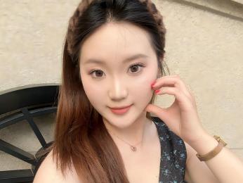 EmmaWei webcam model stream image