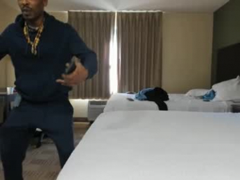 mromg007 webcam model stream image