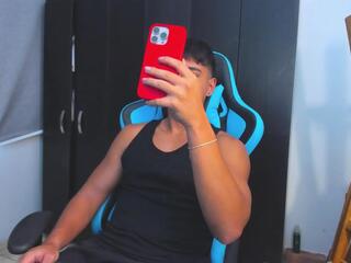 Kevin Bray webcam model stream image