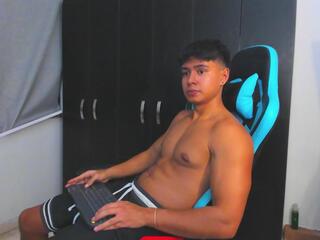 Kevin Bray webcam model stream image