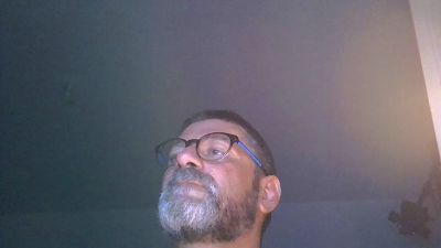 TRAKER25 webcam model stream image