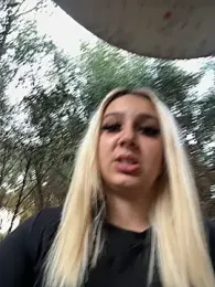 hotamanda01 webcam model stream image