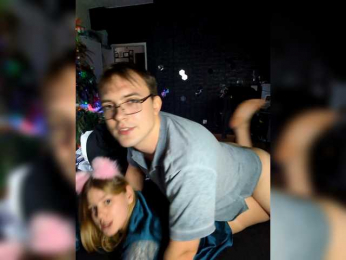 Emma_Peter webcam model stream image