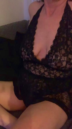 Statuesque_X webcam model stream image