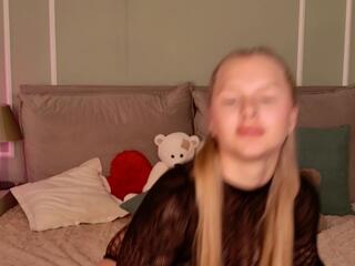 Stella Fletcher webcam model stream image