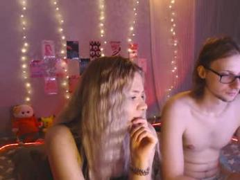 your__horny__dream webcam model stream image