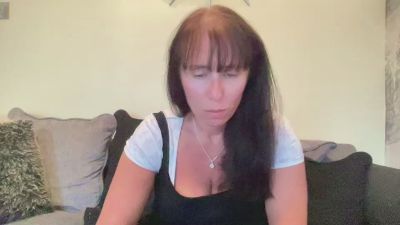 Hotbabe2019 webcam model stream image