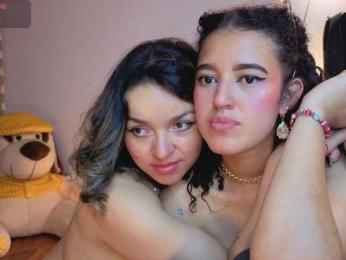 gema-n-aria webcam model stream image