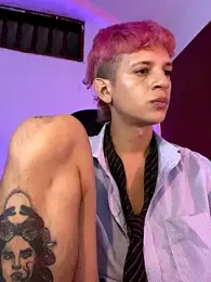 tylernova webcam model stream image