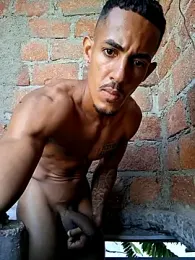 kronosfit webcam stripchat model stream image