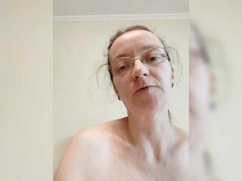 Warm-Nuar webcam bongacams model stream image