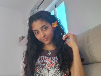 GenevieveBrown webcam model stream image