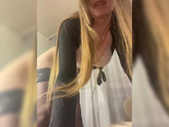 VLADA777 webcam model stream image