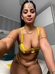 _adelle webcam model stream image