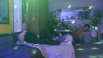 ClaraLovehole webcam model stream image