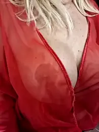 milfevapeccato webcam stripchat model stream image