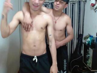 Bruno & Kael webcam model stream image
