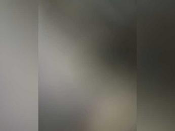 leila17 webcam model stream image