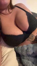 BiancaetKayn webcam model stream image