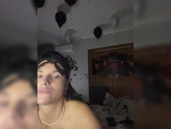 OnVaLa_chambre webcam bongacams model stream image