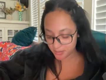 dreamyriri webcam model stream image