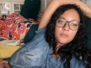 dreamyriri webcam model stream image