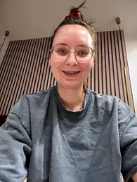 The_Snowwhitee webcam model stream image