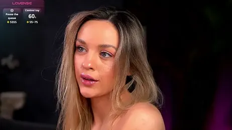 KatieCutieXo webcam stripchat model stream image