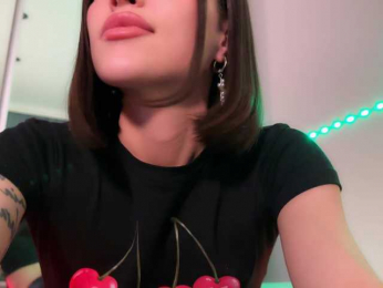 AllweNEEDisLOVE webcam model stream image