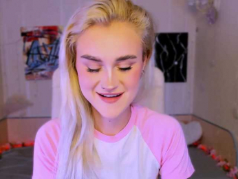 Ravenaaaa webcam model stream image