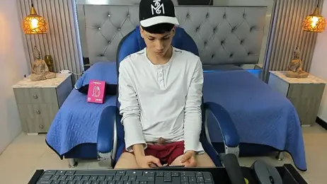 SamBlack_ webcam model stream image