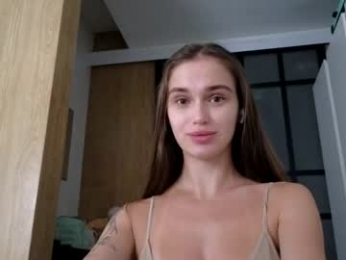 tootightwithbra webcam model stream image