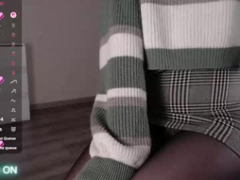 noelleneptune webcam model stream image