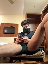 Vihaaanfucks webcam stripchat model stream image