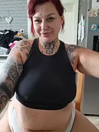 CandyCurvess webcam stripchat model stream image