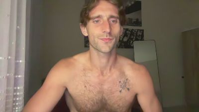 LukeGunn webcam model stream image