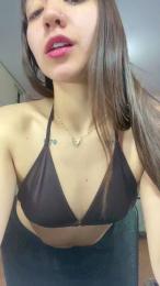 Nicki webcam model stream image