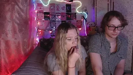 Your_Horny_Friends webcam model stream image