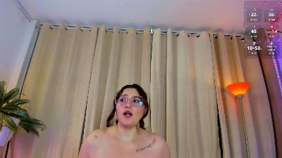 LunaPleasure webcam model stream image