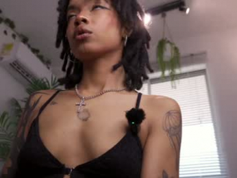 cooper_reds webcam model stream image