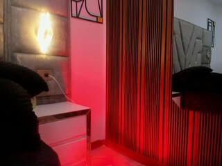 Celeste Phol webcam model stream image