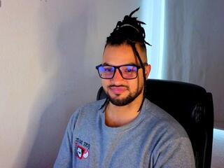 Amir Haidar webcam model stream image