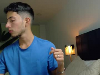 ethan_skiny_ webcam model stream image