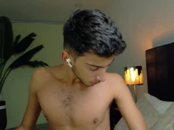 ethan_skiny_ webcam model stream image