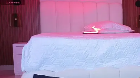 Im_perla_ webcam model stream image