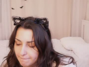 cuddlebyyou webcam chaturbate model stream image