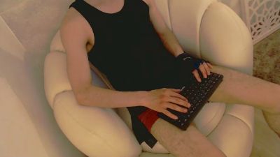 kreyko_ webcam model stream image