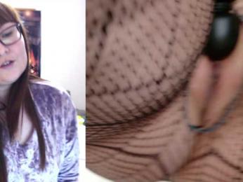 QueenFoxyLiza webcam bongacams model stream image