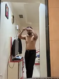 Crazxyhardik36 webcam model stream image