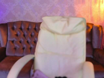 DaisyDelighte webcam model stream image